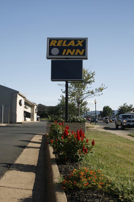 Relax Inn Front Royal Bagian luar foto